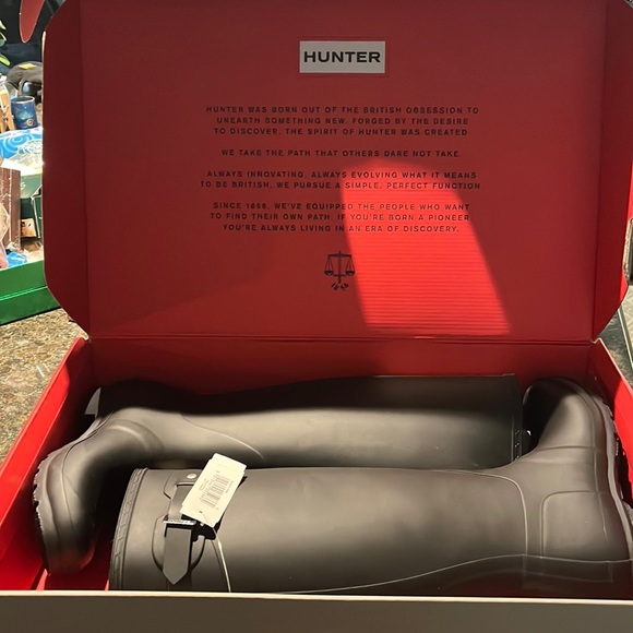 Hunter Shoes - Brand new, never worn & still in the box